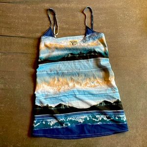 Show Me Your MuMu dreamy tank.